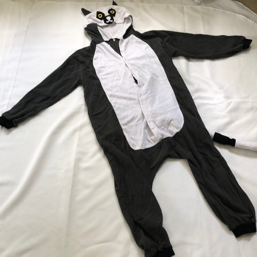 NWOT Lemur Halloween costume